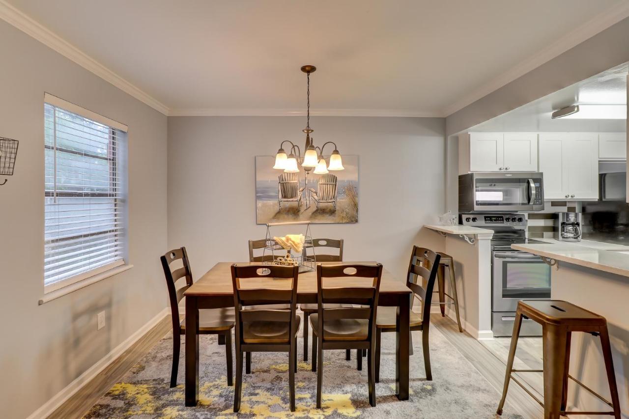 #111 Elaborate Condo Ideal Location 2BRM/2 Parking Hilton Head Island Exterior foto